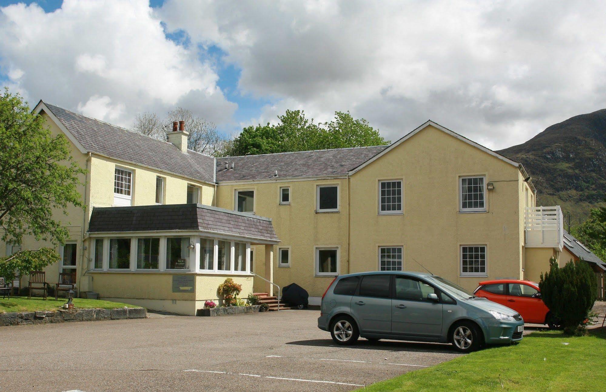 פורט ויליאם Glenlochy Nevis Bridge Apartments מראה חיצוני תמונה