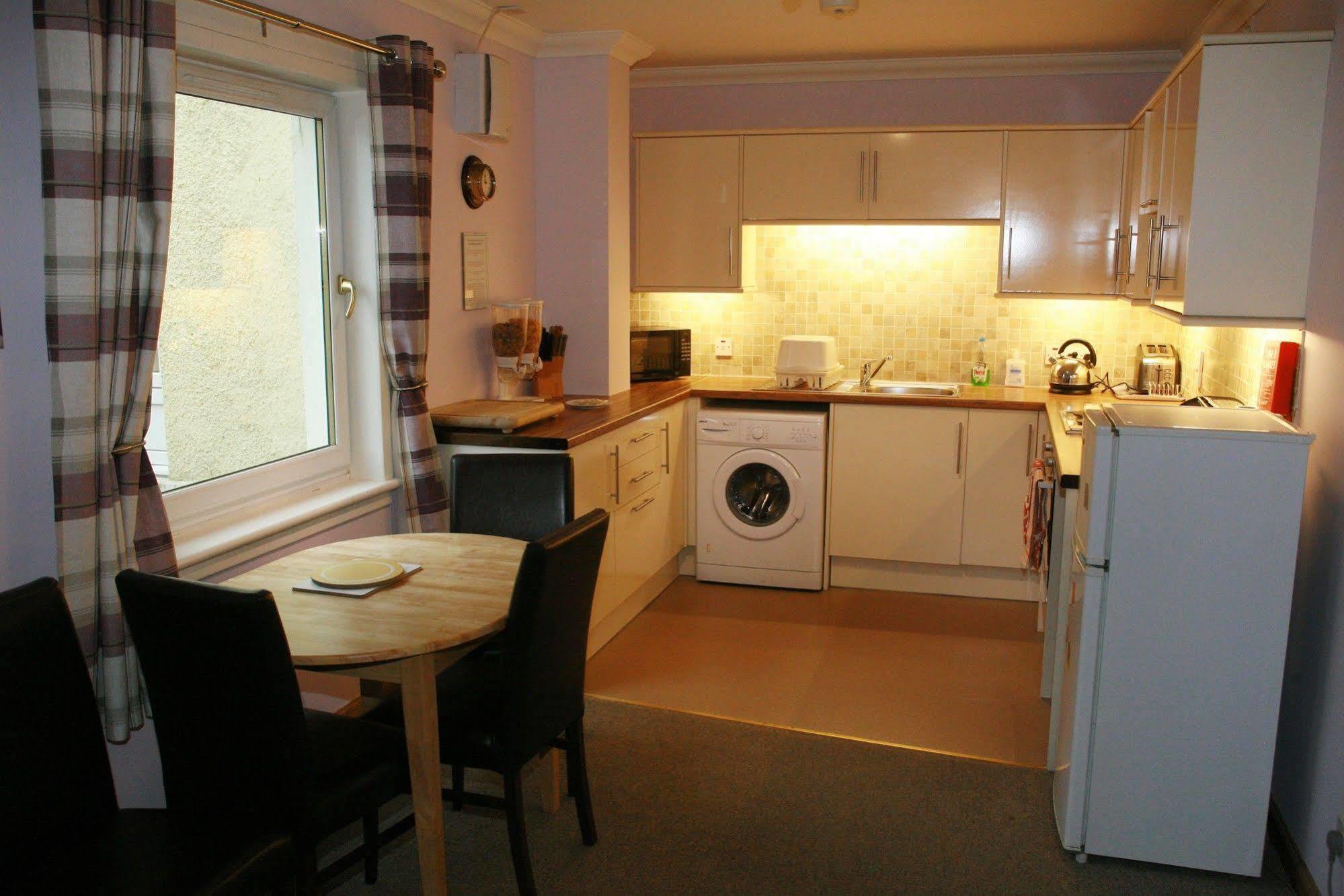 פורט ויליאם Glenlochy Nevis Bridge Apartments מראה חיצוני תמונה